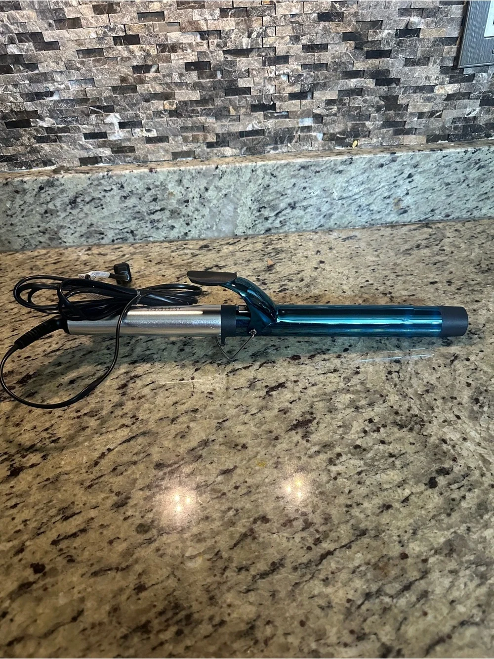 Babyliss  Pro nano titanium  1.25”  XL Curling Iron